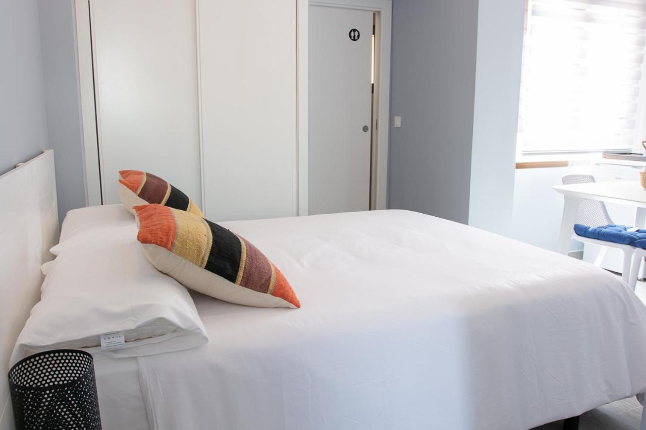 Ap Turist Velazquez Apartment Alicante Bagian luar foto