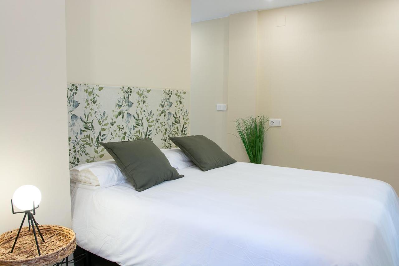 Ap Turist Velazquez Apartment Alicante Bagian luar foto