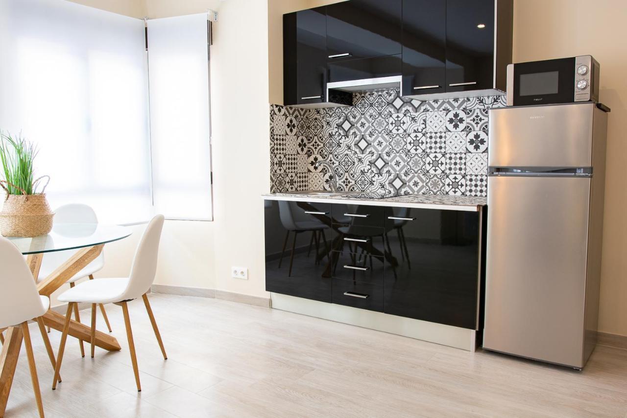 Ap Turist Velazquez Apartment Alicante Bagian luar foto