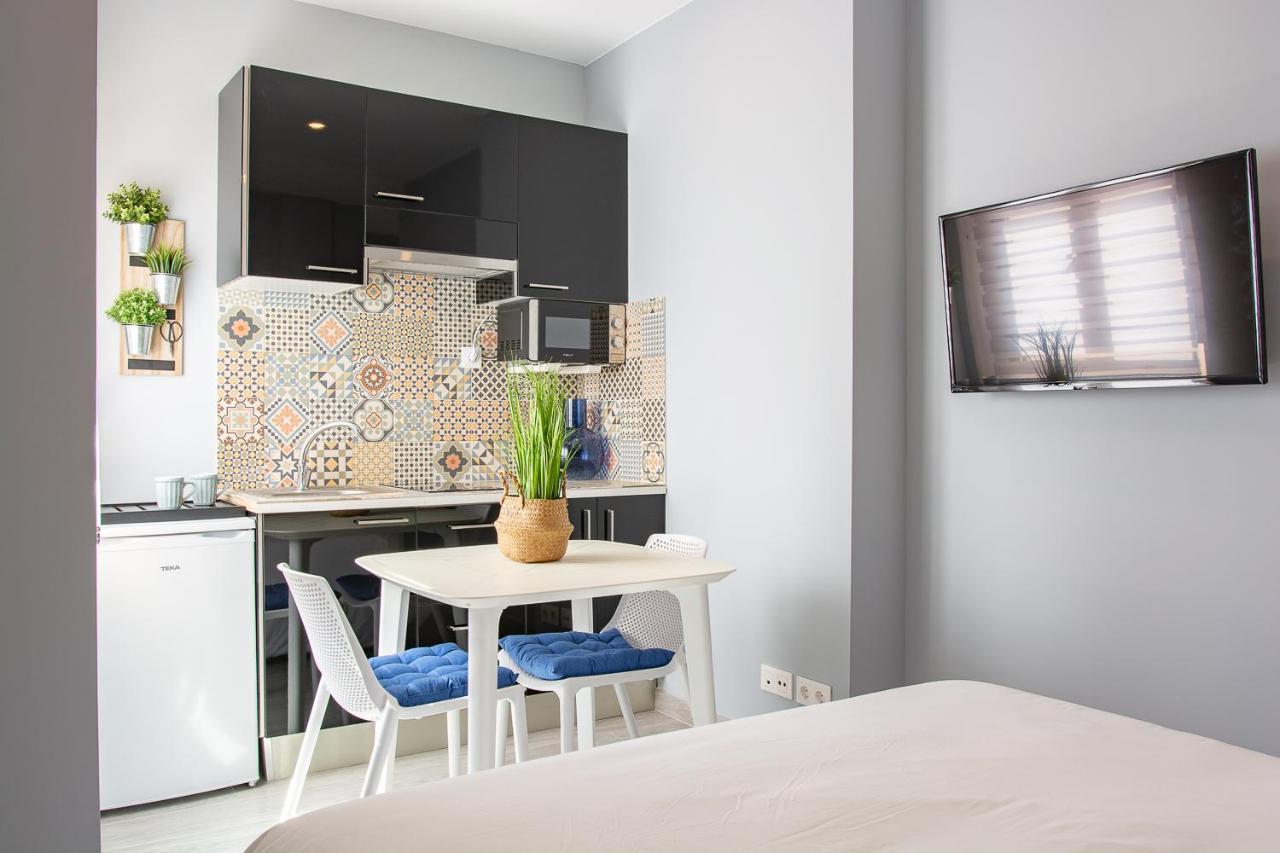 Ap Turist Velazquez Apartment Alicante Bagian luar foto