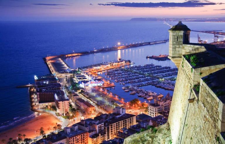 Ap Turist Velazquez Apartment Alicante Bagian luar foto