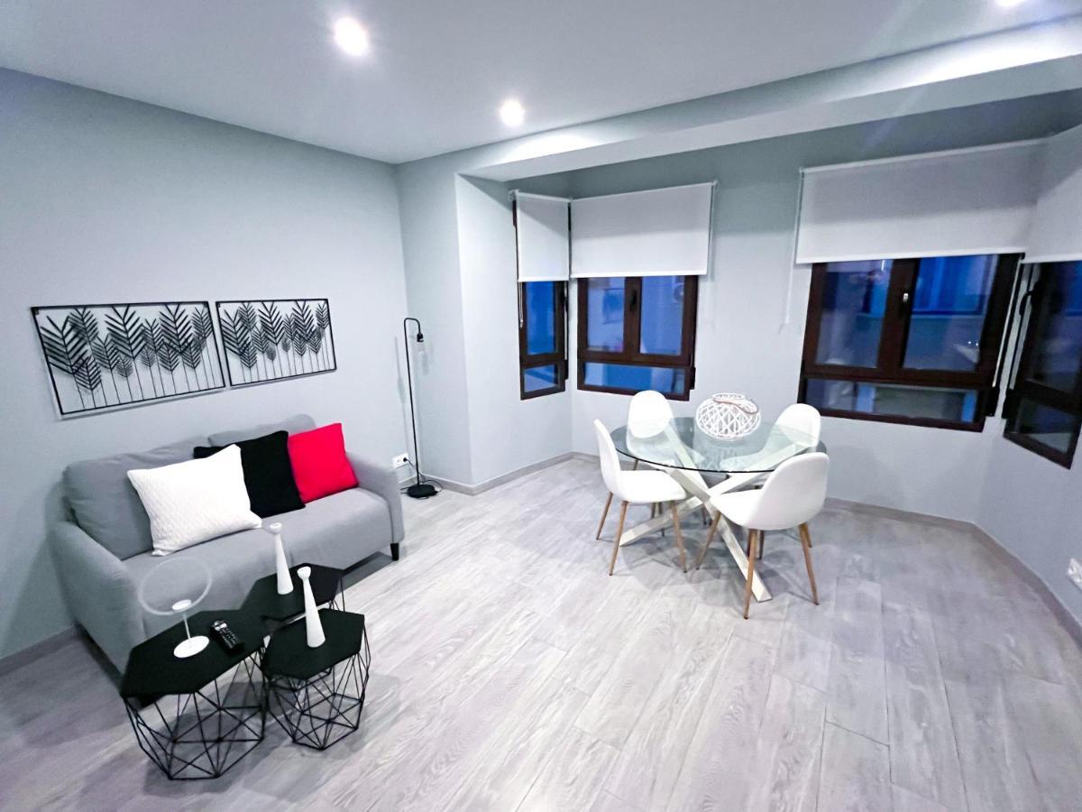 Ap Turist Velazquez Apartment Alicante Bagian luar foto