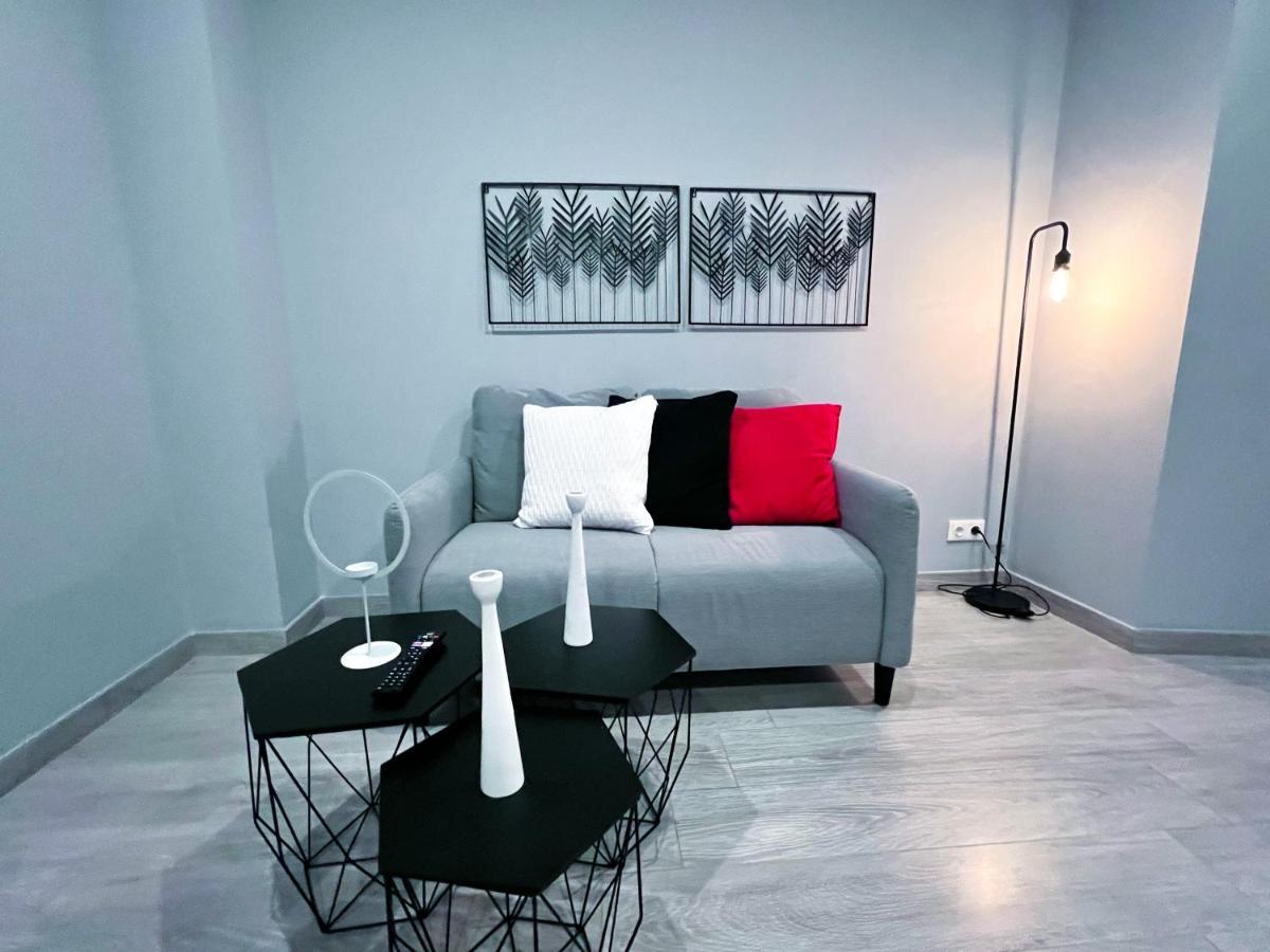 Ap Turist Velazquez Apartment Alicante Bagian luar foto