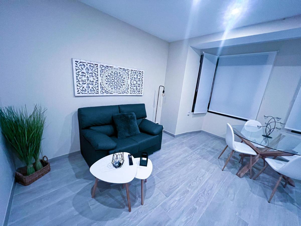 Ap Turist Velazquez Apartment Alicante Bagian luar foto